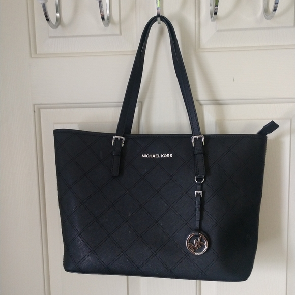 Michael Kors Handbags - Michael Kors Black Tote